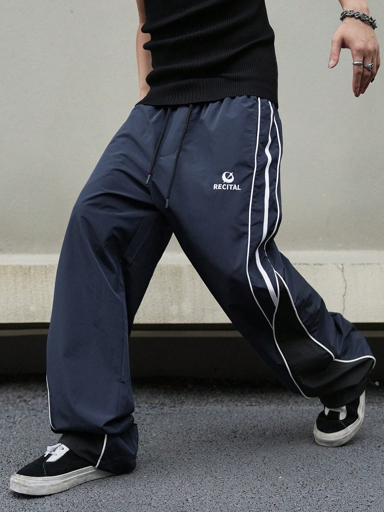 Manfinity Campus Court Men'S Casual Color Block Patchwork Drawstring Straight Pants, Going Out Long Colorblock Blue Straight Leg Sweatpants, for Fall