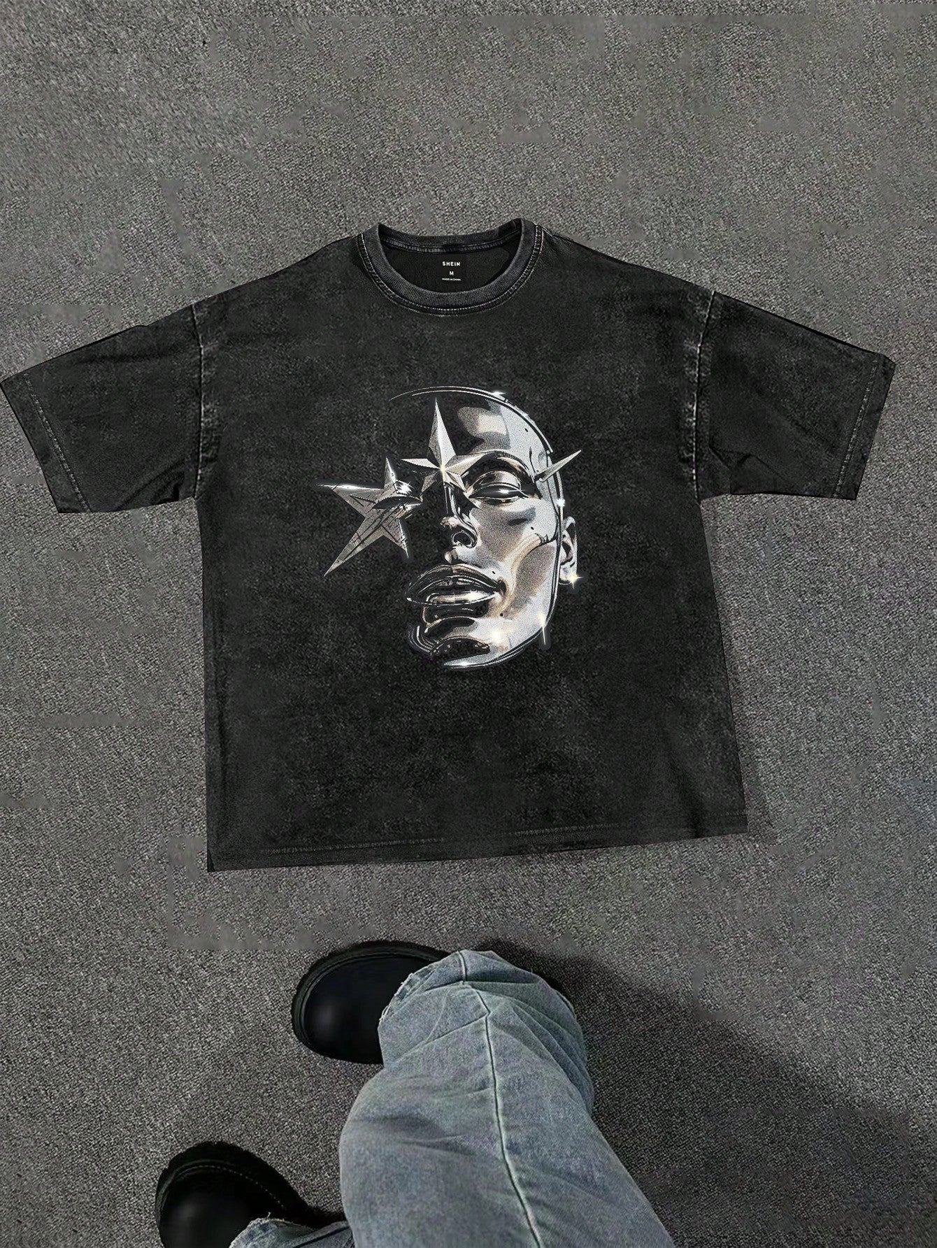Manfinity EMRG Men Summer Casual Short Sleeve T-Shirt with Star and Character Graphic Print, round Neck, for Going Out
