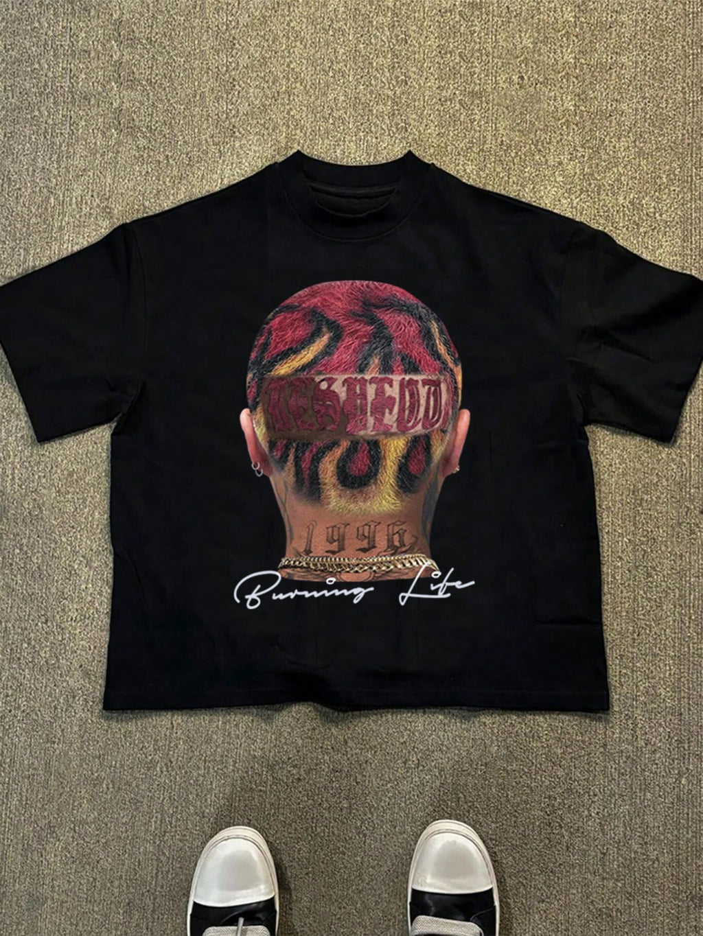 Manfinity Roghcode Men Summer Short Sleeve Casual Streetwear Creative Character and Letter Print T-Shirt, Hip-Hop Street Style Oversized Letter and Portrait Print T-Shirt, for Going Out