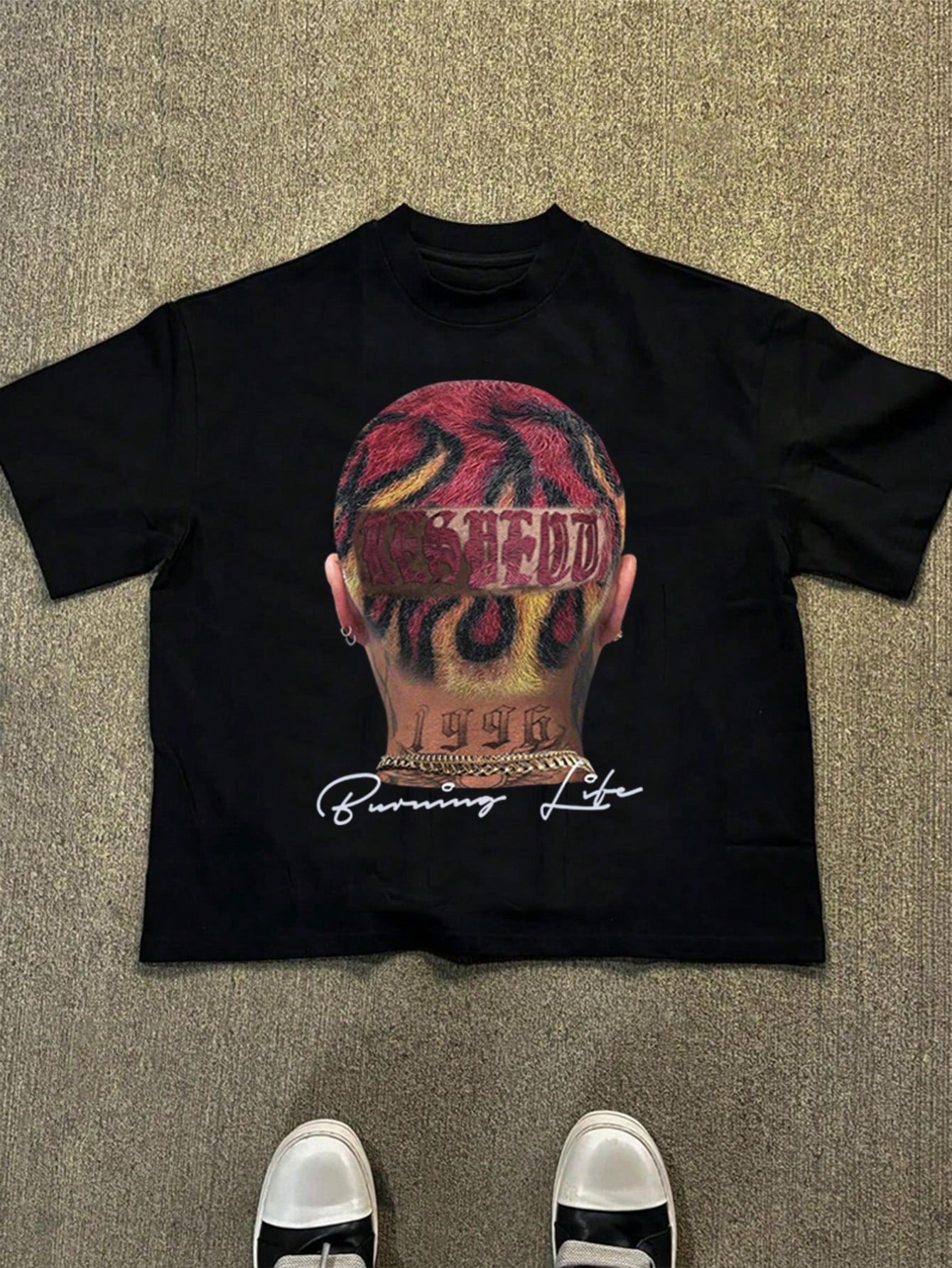 Manfinity Roghcode Men Summer Short Sleeve Casual Streetwear Creative Character and Letter Print T-Shirt, Hip-Hop Street Style Oversized Letter and Portrait Print T-Shirt, for Going Out